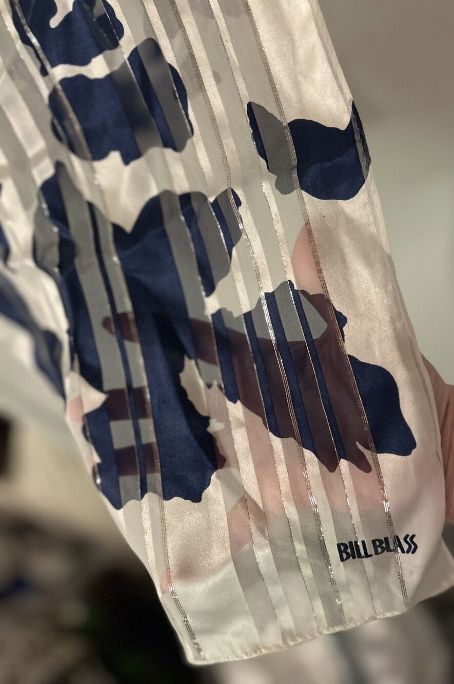 Vintage Bill Blass 80s High Contrast Print Scarf 11”x55” Navy Silver Vertical - Picture 4 of 7